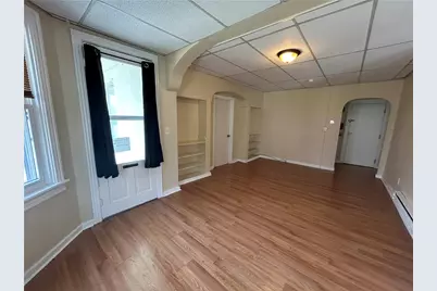 547 E 4th Street #1, Northampton Township, PA 18067 - Photo 5
