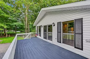 130 Starlight Dr, Chestnuthill Twp, PA 18330 - Photo 7