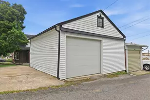 2455 S 4th St, Allentown City, PA 18103 - Photo 23