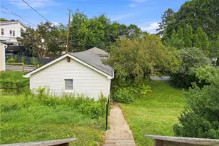 1756 Union, Bethlehem City, PA 18018 - Photo 9