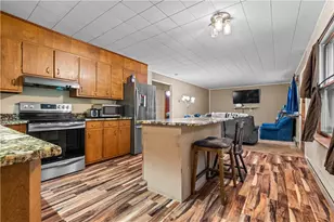 1350 Spring Dr, Lehigh Township, PA 18088 - Photo 9
