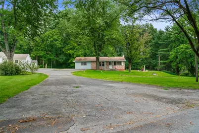 1350 Spring Drive, Lehigh Township, PA 18088 - Photo 3