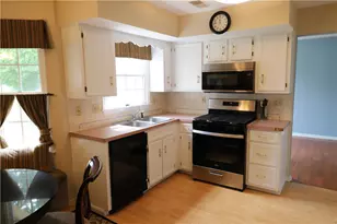 3514 White Oak Cir, Bethlehem City, PA 18017 - Photo 3