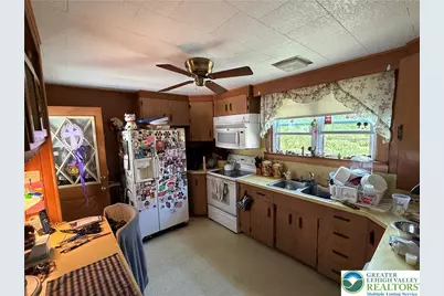 229 Patterson Street, Lansford, PA 18232 - Photo 9
