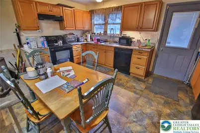 8657 S Loop Road, Washington Township, PA 18080 - Photo 7