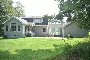 1227 Spring Run Rd, Chestnuthill Twp, PA 18353 - Photo 5
