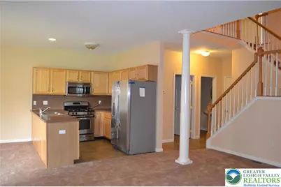 204 S Kathryn Street, Palmer Twp, PA 18045 - Photo 7