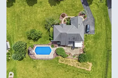 4082 Meckes Drive, Lehigh Township, PA 18088 - Photo 9