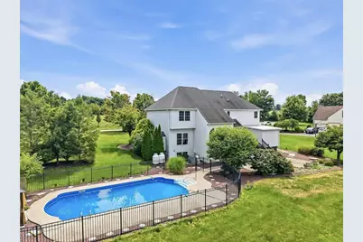 4082 Meckes Drive, Lehigh Township, PA 18088 - Photo 7