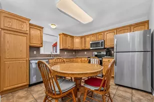 5 Monmouth Ct, Forks Twp, PA 18040 - Photo 3