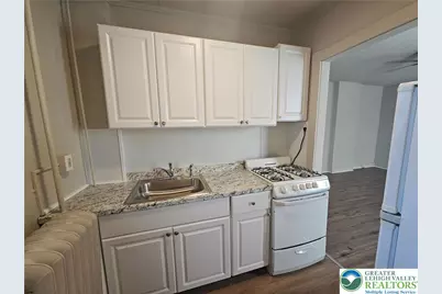 36 N 6th Street #Apt 1, Emmaus Boro, PA 18049 - Photo 3