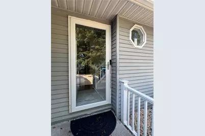 896 Briarstone Road, Bethlehem City, PA 18017 - Photo 3