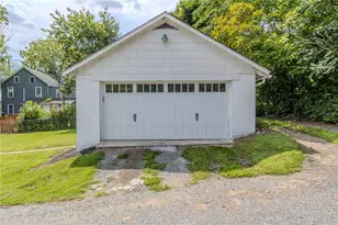 5603 Main St, Whitehall Township, PA 18052 - Photo 9