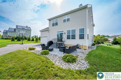 2877 Binney Court, Easton, PA 18040 - Photo 3