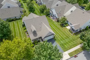 51 Glenmoor Cir N, Palmer Twp, PA 18045 - Photo 9