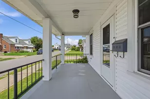 1395 Jefferson St, Hellertown Boro, PA 18055 - Photo 3
