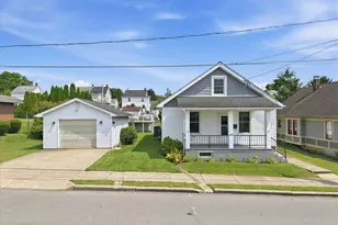 1395 Jefferson St, Hellertown Boro, PA 18055 - Photo 1