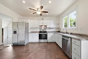 1395 Jefferson St, Hellertown Boro, PA 18055 - Photo 17