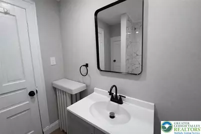 517 W Norwegian Street, Pottsville, PA 17901 - Photo 5