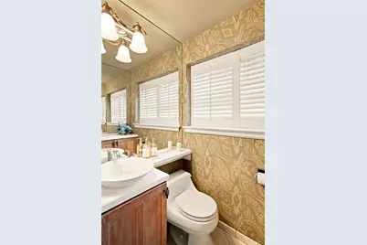 7 Moreland Avenue, Bethlehem City, PA 18017 - Photo 9