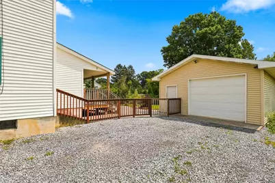 4423 W Mountain View Drive, Lehigh Township, PA 18088 - Photo 39