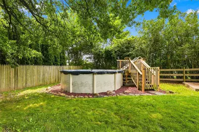 4423 W Mountain View Drive, Lehigh Township, PA 18088 - Photo 37