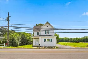 4423 W Mountain View Dr, Lehigh Township, PA 18088 - Photo 1
