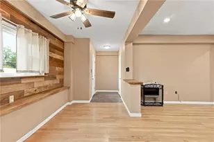 4423 W Mountain View Dr, Lehigh Township, PA 18088 - Photo 7