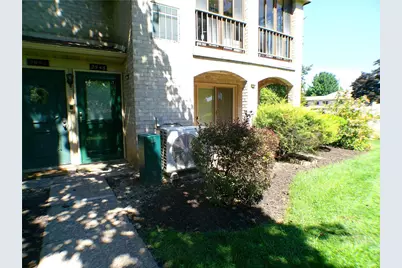 2946 Aronimink Place #2946, Macungie Boro, PA 18062 - Photo 3