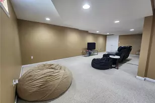 5516 Sunset Dr, North Whitehall Township, PA 18078 - Photo 13