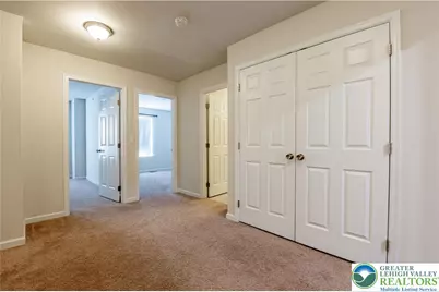 1434 Black Forest Drive, South Whitehall Township, PA 18104 - Photo 15