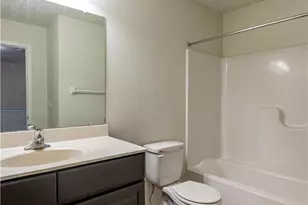 1434 Black Forest Dr, South Whitehall Township, PA 18104 - Photo 27
