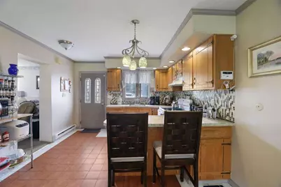 2371 Honeysuckle Road, Allentown City, PA 18103 - Photo 9