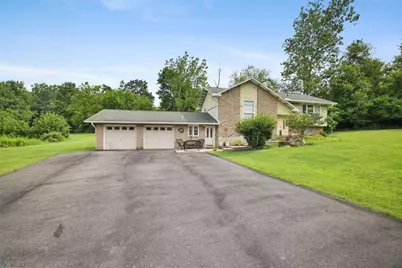 2371 Honeysuckle Road, Allentown City, PA 18103 - Photo 3