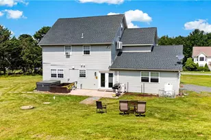 1139 Kindling Dr, Tunkhannock Twp, PA 18610 - Photo 11