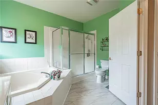13 Somerset Ln, Palmer Twp, PA 18045 - Photo 15