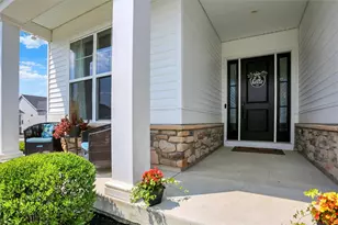 1814 Stang Dr, Allentown City, PA 18104 - Photo 3