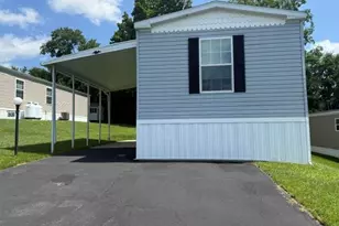 33 Hillside Pl, Lower Towamensing Tp, PA 18058 - Photo 3