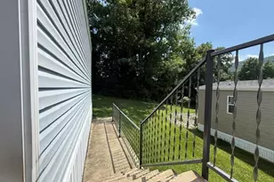 33 Hillside Pl, Lower Towamensing Tp, PA 18058 - Photo 27