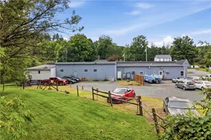 106 Camellia Rd, Chestnuthill Twp, PA 18322 - Photo 7