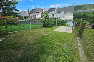 131 Early Ave, Coaldale, PA 18218 - Photo 31