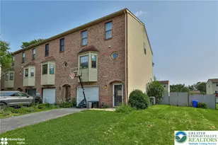 472 Vera Cir, Bethlehem, PA 18017 - Photo 3