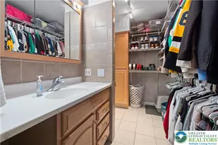 8138 Pheasant Run, Upper Macungie Township, PA 18051 - Photo 15