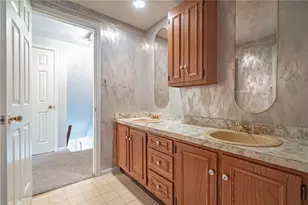 1151 Treeline Dr, Allentown City, PA 18103 - Photo 39
