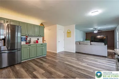 221 Jubilee Drive, Stockertown Boro, PA 18040 - Photo 13