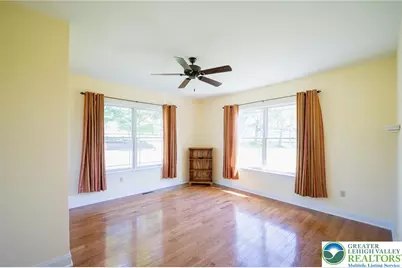 133 Shepherds Hill Drive, Upper Mt Bethel Twp, PA 18013 - Photo 13