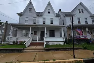 122 N 4th St, Lehighton, PA 18235 - Photo 1