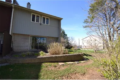 301 Carver Drive, Bethlehem City, PA 18017 - Photo 9