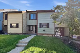 1705 Sequoia Ct, South Whitehall Township, PA 18104 - Photo 1
