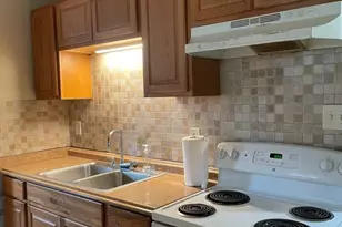 2434 Sycamore St, Wilson Boro, PA 18042 - Photo 7